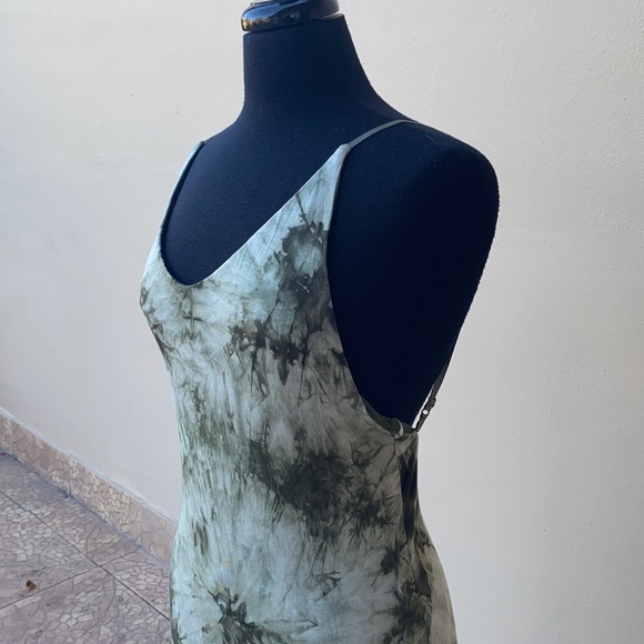 Meek Maxi Dress - Picture 3 of 7